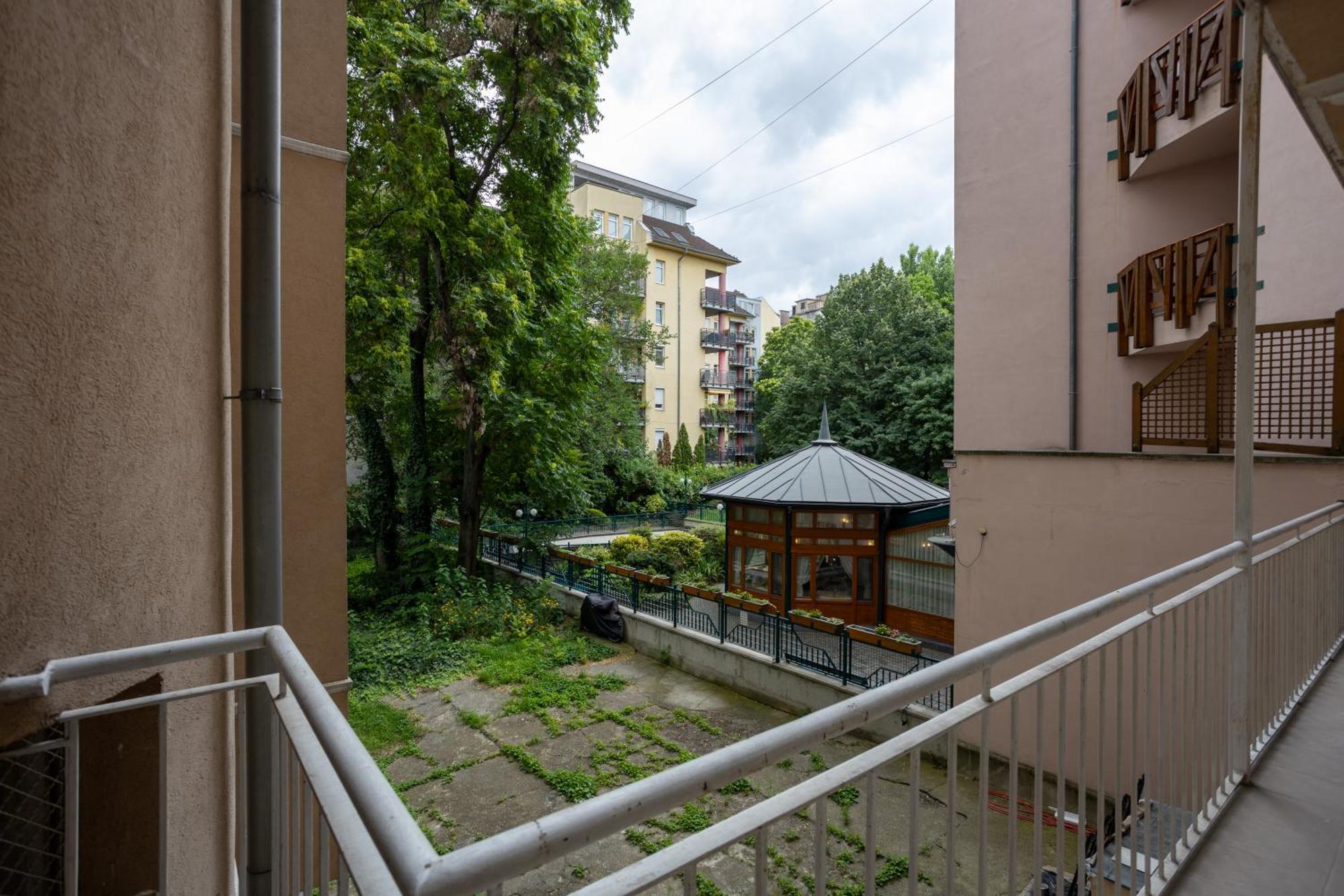 Whiteangel Apartments Budapest Extérieur photo